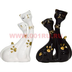 Кошки парочка из фарфора 10,5 см высота (два цвета) - фото 103488