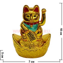 Котик Манэке-неко на слитке на батарейках 10 см - фото 105300