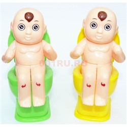 Игрушка пластмассовая ребенок на унитазе 12 шт/упаковка - фото 147517