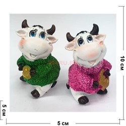 Фигурка Бык Символ 2021 года в свитере из полистоуна - фото 154344