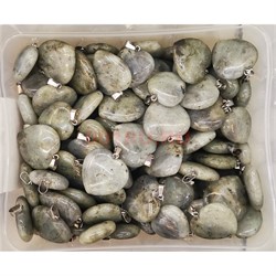 Сердце подвеска 3x3 см из лабрадора (цена за 1 шт) - фото 202529