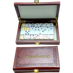 Домино в кожаном футляре - фото 214729
