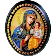 Православный оберег "Богородица с ребенком" (овал с бусинами)