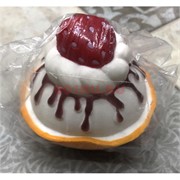 Сквиши Пирожное с клубникой