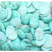 Кабошоны 20x25 овал из зеленой бирюзы с прожилками