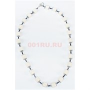 Бусы (размер бусины 1,2x1,2x1,2 см) из белой вулканической лавы 45 см