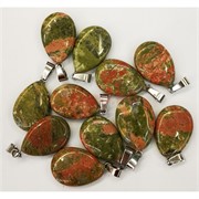 Семечка подвеска 1,5x2,5 см из зеленой яшмы (цена за 1 шт)