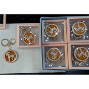 Брелок со стразами (B-265) Баран желтый фон символ 2027 года 12 шт/упаковка