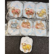 Брошь Барашки (B-412) металлическая со стразами 12 шт/упаковка
