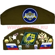 Пилотка с нашивками и орденами